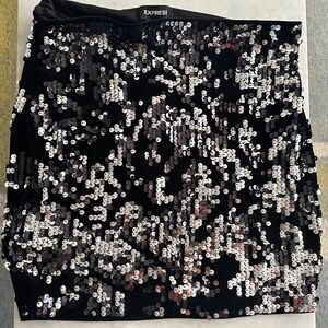 Express sequin mini skirt NWT